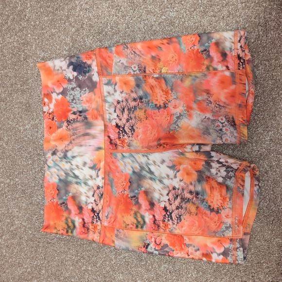 Athleta Pants - Athleta bike shorts